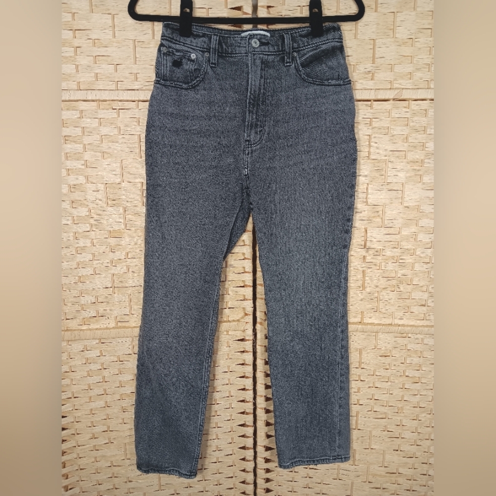 Abercrombie & Fitch The Ankle Straight Ultra High Rise Gray Ankle Jeans 26 2
